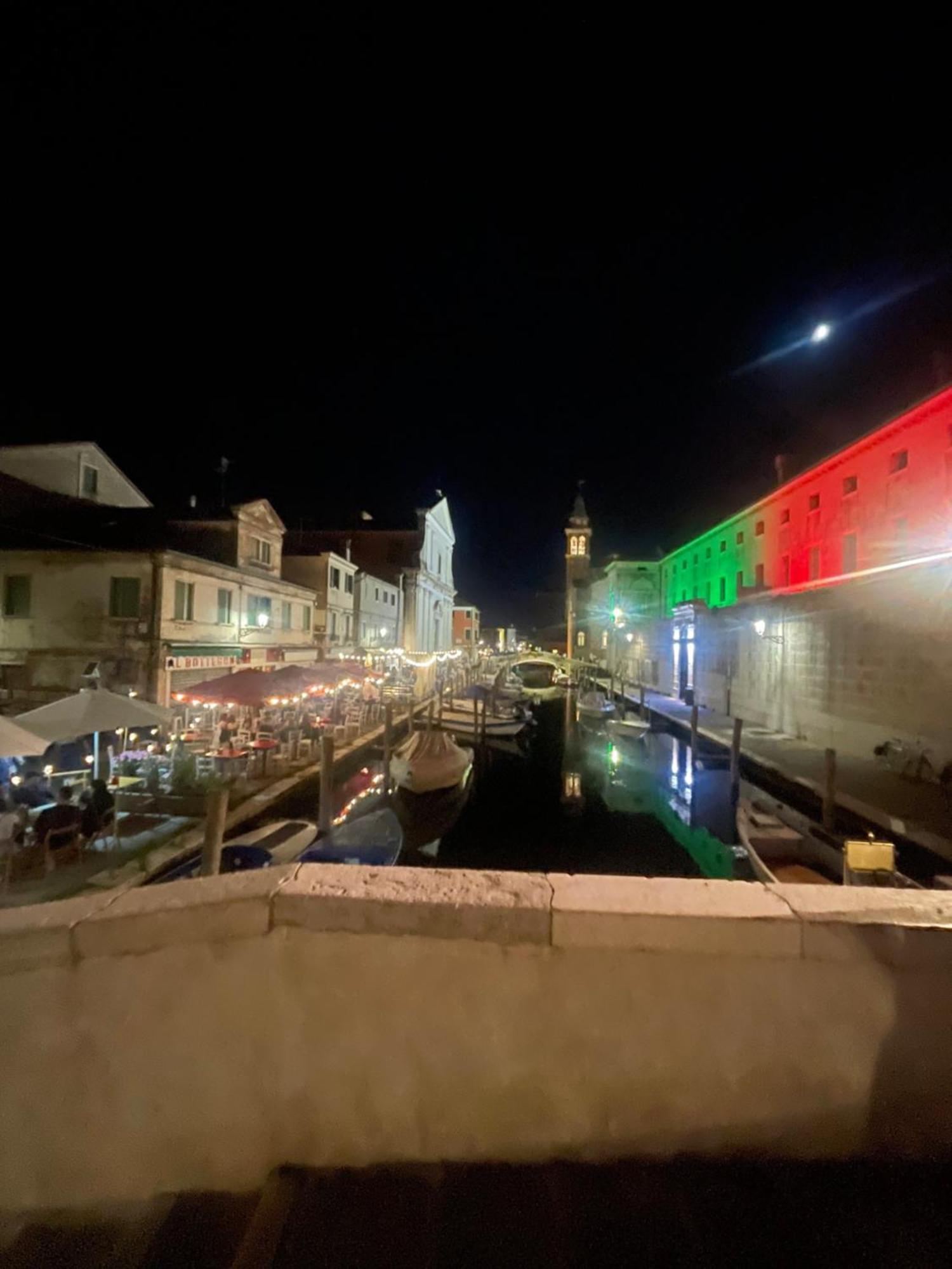 Family House Di Genny E Nicola Small Suite Chioggia Bagian luar foto
