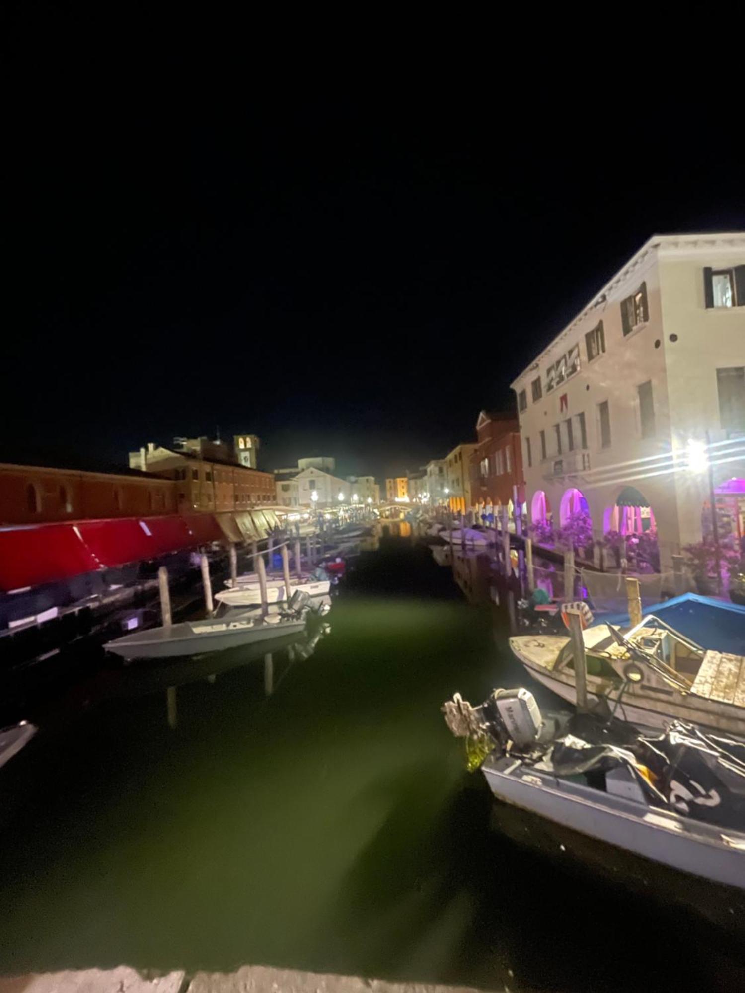 Family House Di Genny E Nicola Small Suite Chioggia Bagian luar foto